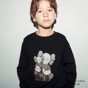 Uniqlo Kaws Ut Graphic Sweatshirt Hoodie Barn Svarta | SKJRL-1327
